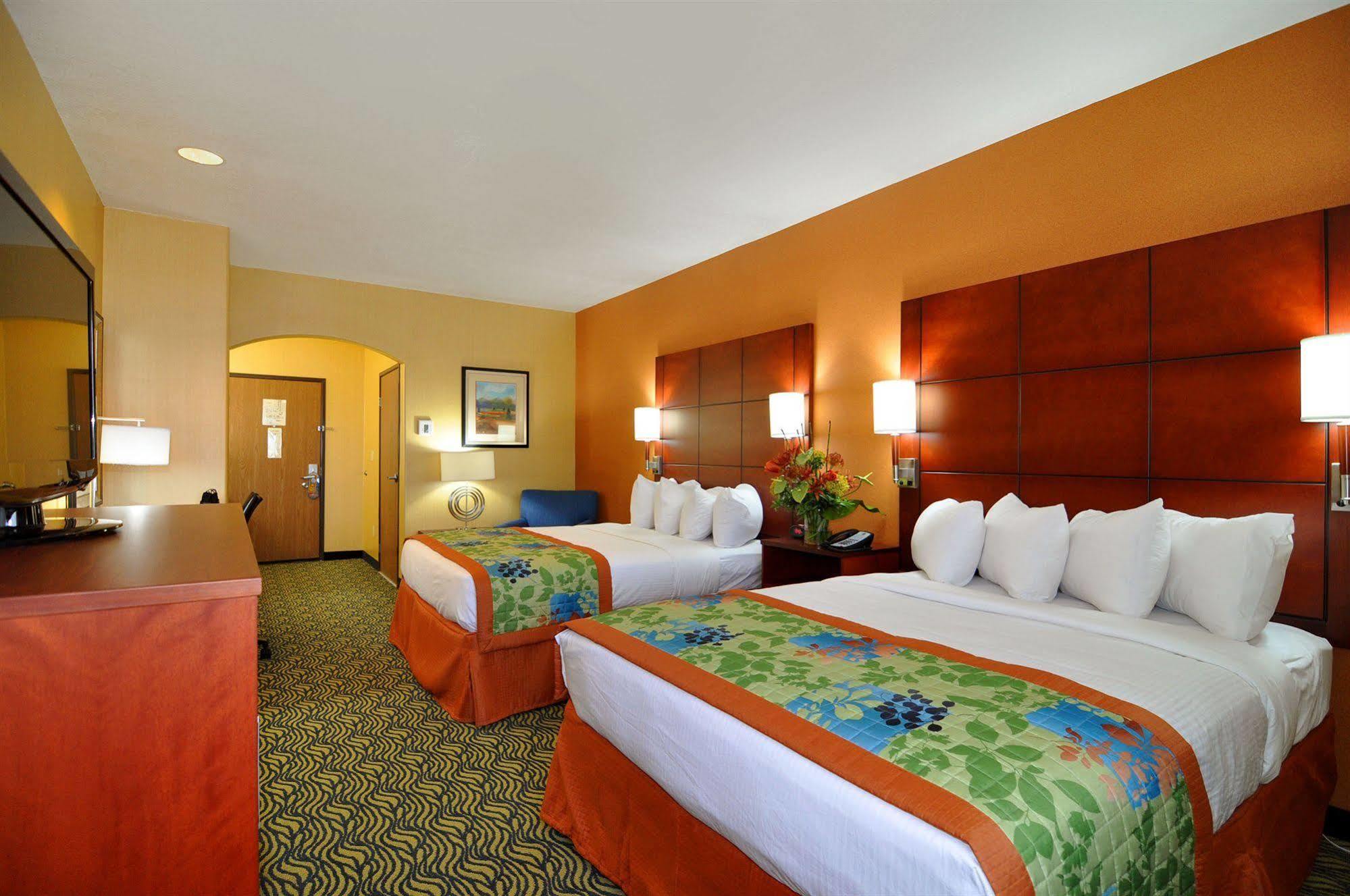 Best Western Plus Fresno Inn Eksteriør bilde